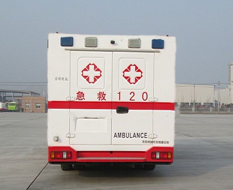 東風牌EQ5080XJHT監(jiān)護型救護車 守護生命的移動醫(yī)療堡壘